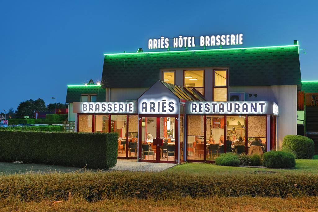 Brit Hotel Aries, Argentan Eksteriør billede